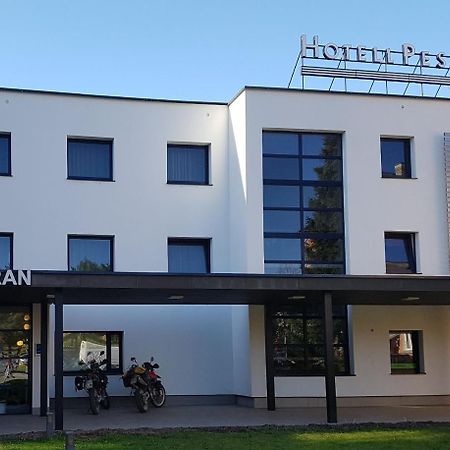Pesa Hotel Polva Ngoại thất bức ảnh