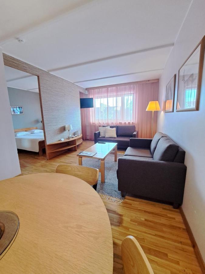 Pesa Hotel Polva Ngoại thất bức ảnh