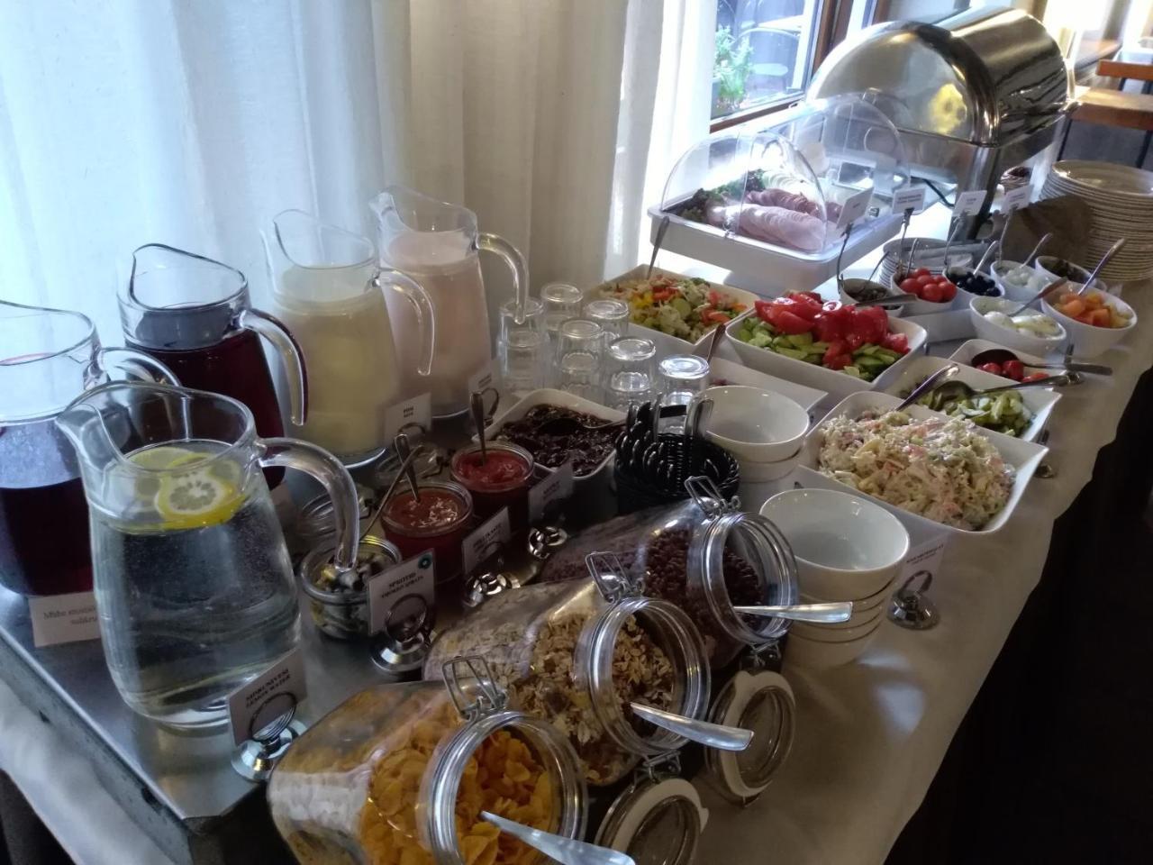Pesa Hotel Polva Ngoại thất bức ảnh